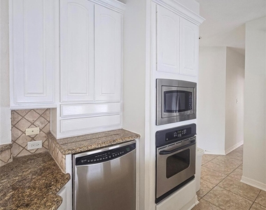 6506 Monte Bello Ridge Lane - Photo Thumbnail 15