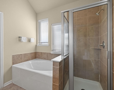 9306 Atwood Ridge Lane - Photo Thumbnail 13