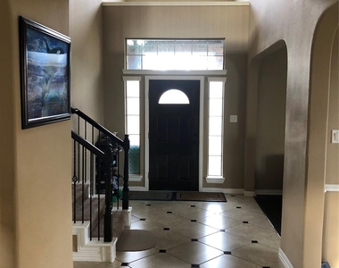 6323 Falling Briar Lane - Photo Thumbnail 8