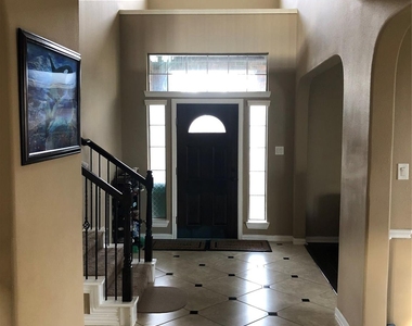 6323 Falling Briar Lane - Photo Thumbnail 7