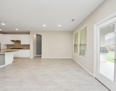 28215 Shorecrest Lane - Photo Thumbnail 16