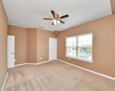 28215 Shorecrest Lane - Photo Thumbnail 31