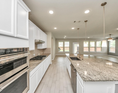 28215 Shorecrest Lane - Photo Thumbnail 13