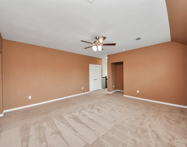 28215 Shorecrest Lane - Photo Thumbnail 32
