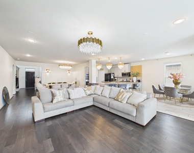 24711 Miltonwood Street - Photo Thumbnail 11