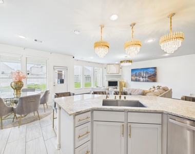 24711 Miltonwood Street - Photo Thumbnail 17