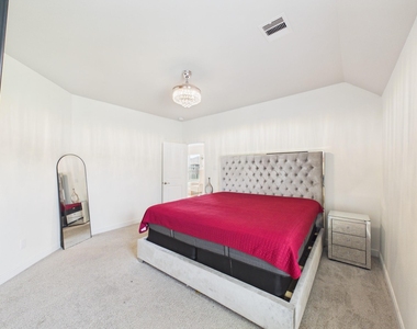24711 Miltonwood Street - Photo Thumbnail 38