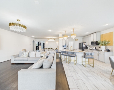 24711 Miltonwood Street - Photo Thumbnail 5