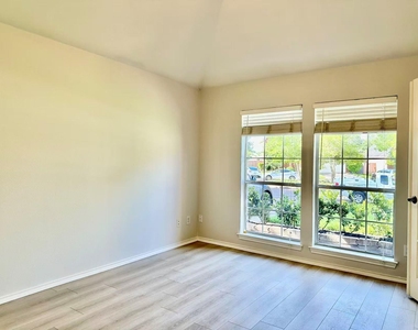 3131 Valley Court - Photo Thumbnail 25