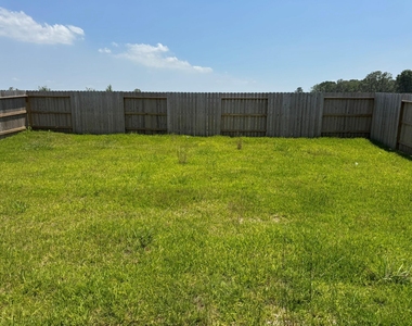 706 Zuppino Lane - Photo Thumbnail 14