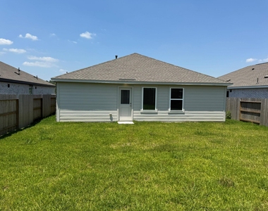 706 Zuppino Lane - Photo Thumbnail 13