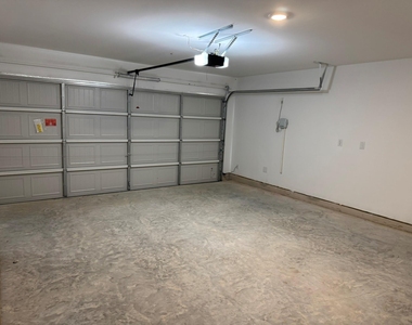 706 Zuppino Lane - Photo Thumbnail 15