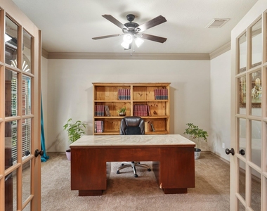 2911 Mossy Log Court - Photo Thumbnail 4