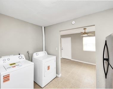 3914 Hoffman Street - Photo Thumbnail 15