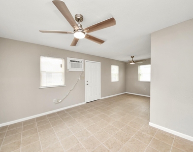 3914 Hoffman Street - Photo Thumbnail 9