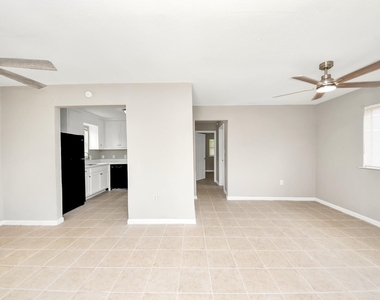 3914 Hoffman Street - Photo Thumbnail 5