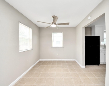 3914 Hoffman Street - Photo Thumbnail 10