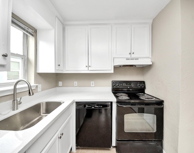 3914 Hoffman Street - Photo Thumbnail 16