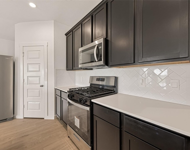 3827 Pierce Place Lane - Photo Thumbnail 18