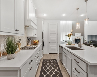 18419 Circle Bar Ranch Court - Photo Thumbnail 9