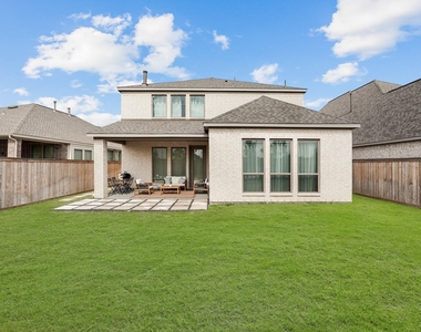 18419 Circle Bar Ranch Court - Photo Thumbnail 36