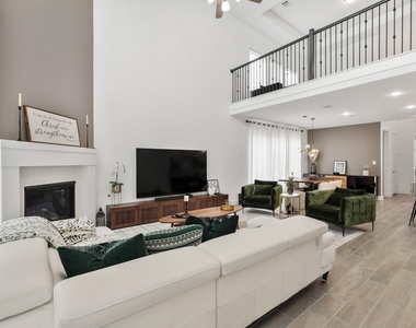 18419 Circle Bar Ranch Court - Photo Thumbnail 16