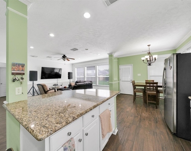 5522 Brookhollow Oaks Trail - Photo Thumbnail 8