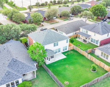 5522 Brookhollow Oaks Trail - Photo Thumbnail 5