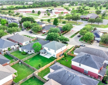 5522 Brookhollow Oaks Trail - Photo Thumbnail 6