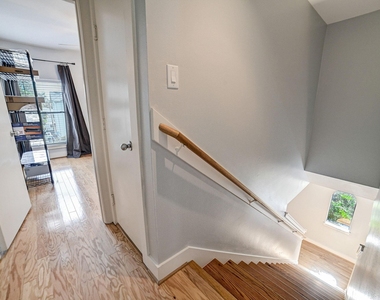 5838 Larkin Street - Photo Thumbnail 29