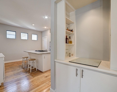 5838 Larkin Street - Photo Thumbnail 14