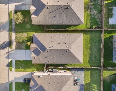 138 Meadow Grove Drive - Photo Thumbnail 2