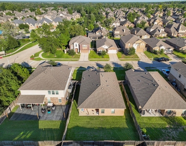 138 Meadow Grove Drive - Photo Thumbnail 1