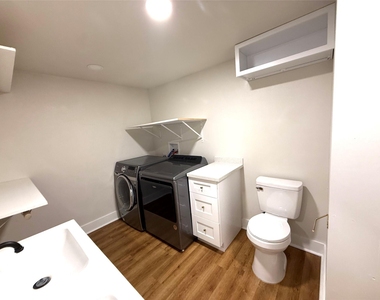 5201 Lindsay Street - Photo Thumbnail 5