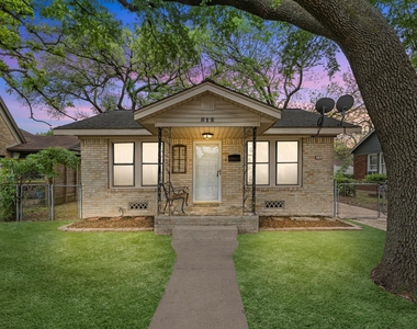 512 Gale Street - Photo Thumbnail 2