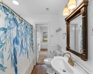 512 Gale Street - Photo Thumbnail 8