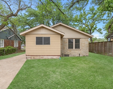 512 Gale Street - Photo Thumbnail 5