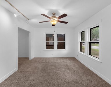 512 Gale Street - Photo Thumbnail 9