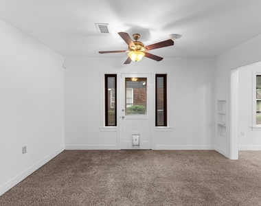 512 Gale Street - Photo Thumbnail 17