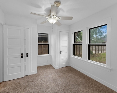 512 Gale Street - Photo Thumbnail 15