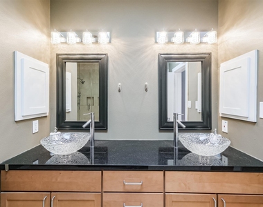 2364 Arlington Street - Photo Thumbnail 31