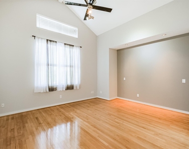 2364 Arlington Street - Photo Thumbnail 25