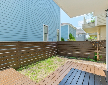 2364 Arlington Street - Photo Thumbnail 5