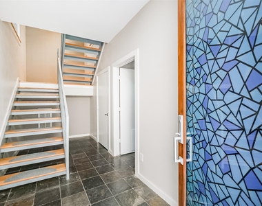 2364 Arlington Street - Photo Thumbnail 6