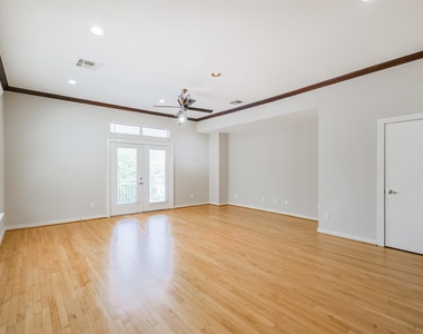 2364 Arlington Street - Photo Thumbnail 10