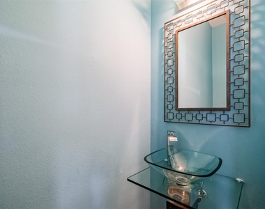 2364 Arlington Street - Photo Thumbnail 13
