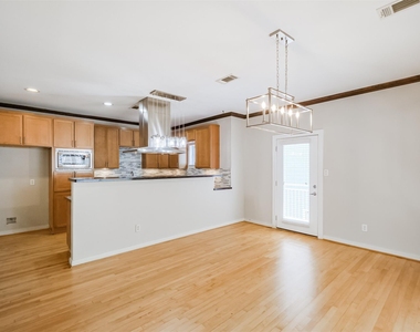 2364 Arlington Street - Photo Thumbnail 18