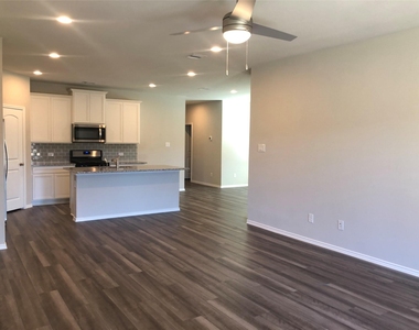 9224 Inland Leather Lane - Photo Thumbnail 2