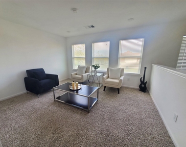 11218 Beverley Park Street - Photo Thumbnail 15
