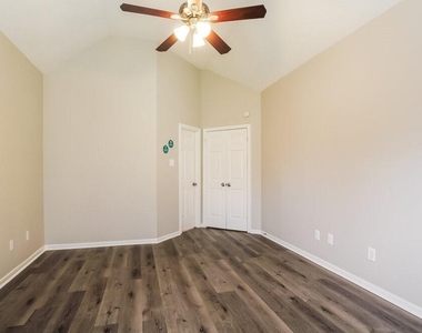 6615 Bluebottle Lane - Photo Thumbnail 9